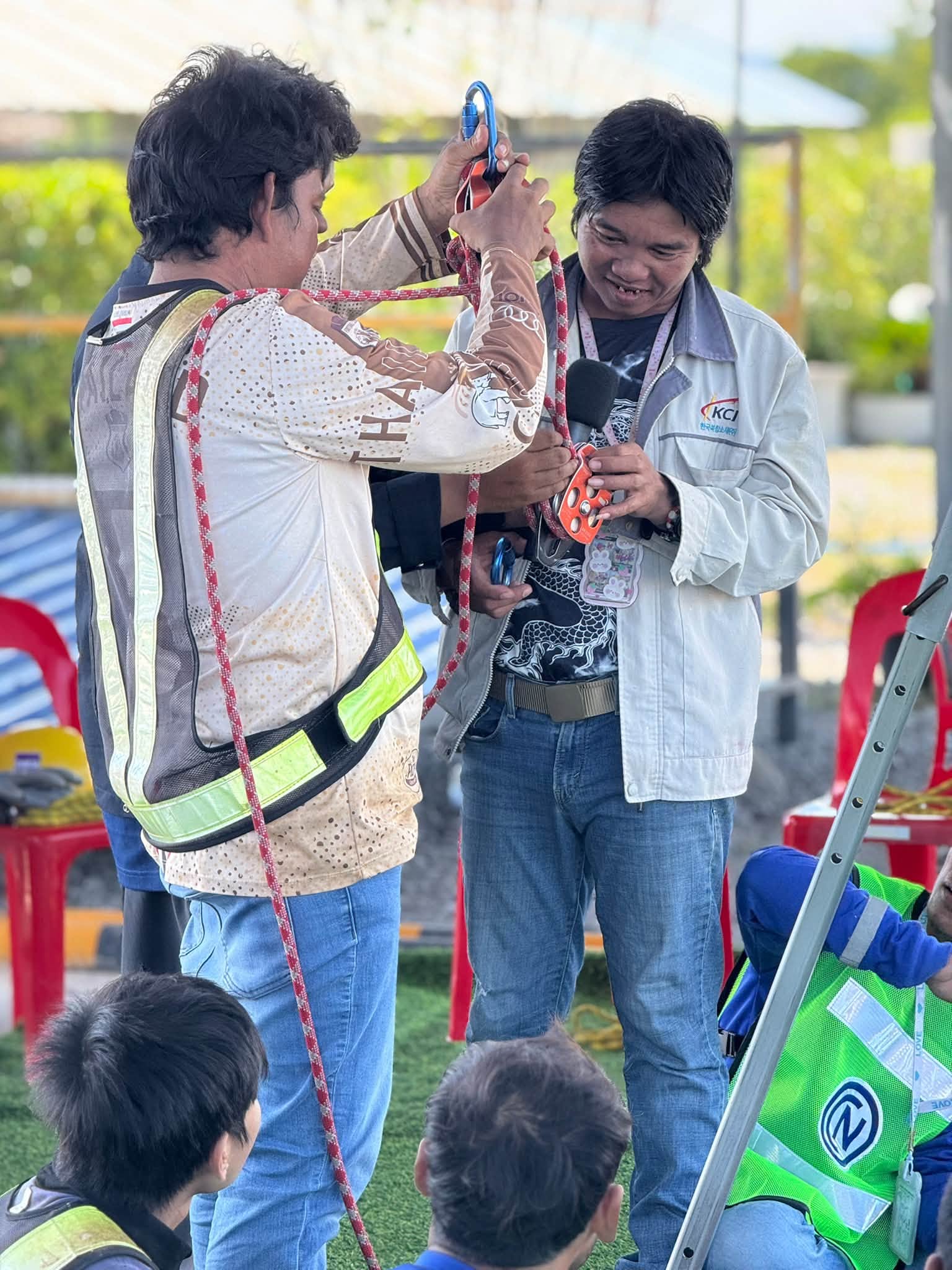 อับอากาศผู้ปฏิบัติงาน_ภาษาพม่า รุ่น7-11